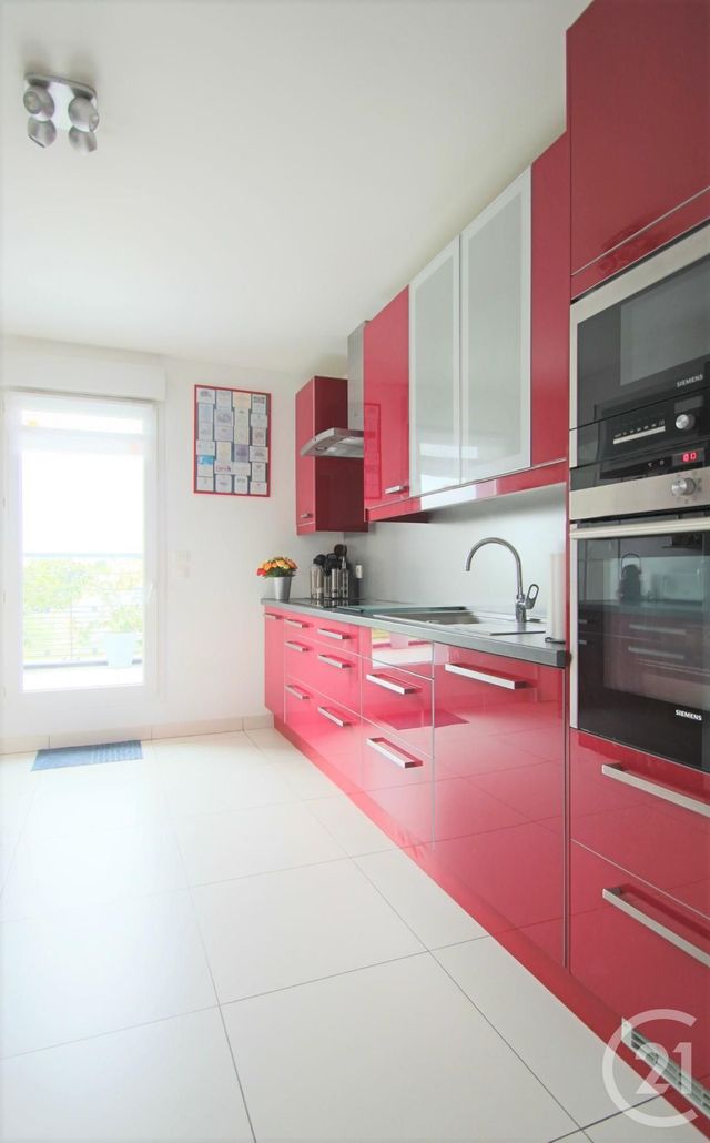 Afficher la photo en grand Appartement F4 à vendre - 4 pièces - 96.11 m2 - TRAPPES - 78 - ILE-DE-FRANCE - Century 21 Asf Immo