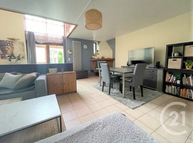 maison à vendre - 6 pièces - 125.0 m2 - TRAPPES - 78 - ILE-DE-FRANCE - Century 21 Asf Immo
