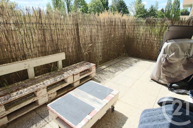 Afficher la photo en grand Appartement F3 à vendre - 3 pièces - 60.0 m2 - TRAPPES - 78 - ILE-DE-FRANCE - Century 21 Asf Immo