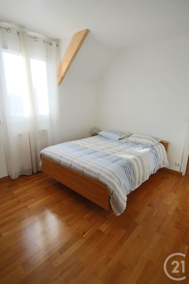 Afficher la photo en grand maison à vendre - 7 pièces - 126.87 m2 - TRAPPES - 78 - ILE-DE-FRANCE - Century 21 Asf Immo