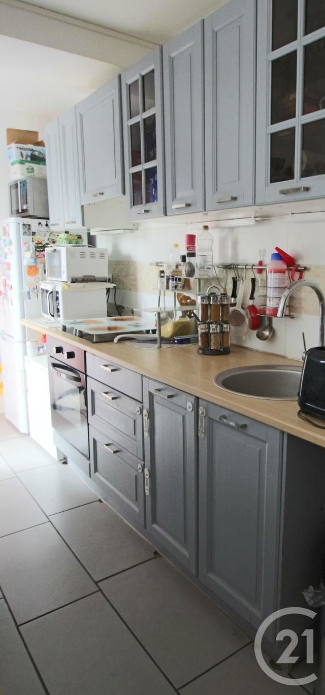 Afficher la photo en grand Appartement F3 à vendre - 3 pièces - 67.0 m2 - TRAPPES - 78 - ILE-DE-FRANCE - Century 21 Asf Immo