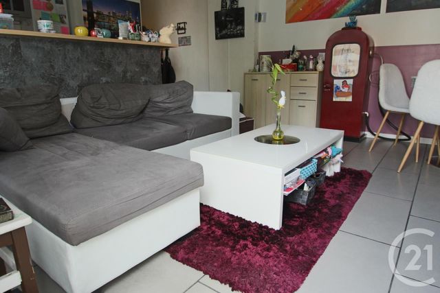Afficher la photo en grand Appartement F3 à vendre - 3 pièces - 67.0 m2 - TRAPPES - 78 - ILE-DE-FRANCE - Century 21 Asf Immo