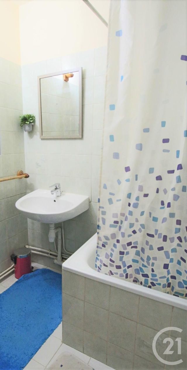 Afficher la photo en grand Appartement F3 à vendre - 3 pièces - 65.4 m2 - TRAPPES - 78 - ILE-DE-FRANCE - Century 21 Asf Immo