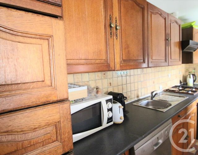 Afficher la photo en grand Appartement F3 à vendre - 3 pièces - 65.4 m2 - TRAPPES - 78 - ILE-DE-FRANCE - Century 21 Asf Immo