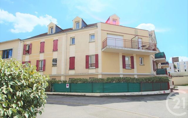 Afficher la photo en grand Appartement F4 à vendre - 4 pièces - 76.35 m2 - TRAPPES - 78 - ILE-DE-FRANCE - Century 21 Asf Immo