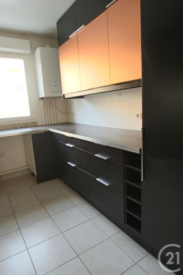 Afficher la photo en grand Appartement F4 à vendre - 4 pièces - 78.0 m2 - TRAPPES - 78 - ILE-DE-FRANCE - Century 21 Asf Immo