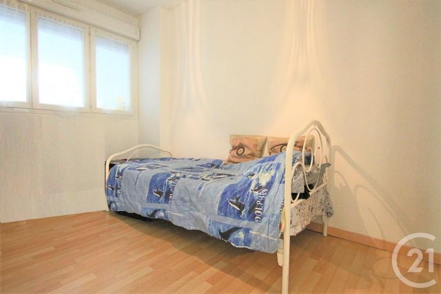 Afficher la photo en grand Appartement F4 à vendre - 4 pièces - 80.0 m2 - TRAPPES - 78 - ILE-DE-FRANCE - Century 21 Asf Immo