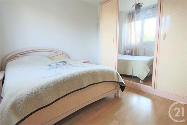 Afficher la photo en grand Appartement F4 à vendre - 4 pièces - 80.0 m2 - TRAPPES - 78 - ILE-DE-FRANCE - Century 21 Asf Immo