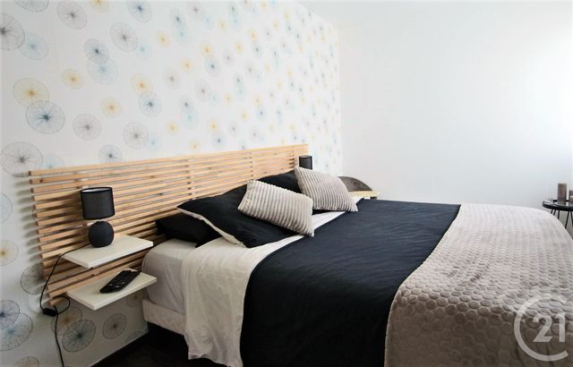 Afficher la photo en grand Appartement F4 à vendre - 4 pièces - 81.69 m2 - TRAPPES - 78 - ILE-DE-FRANCE - Century 21 Asf Immo