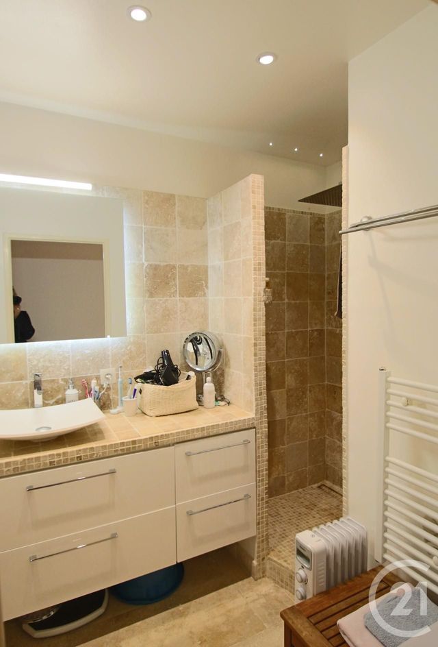 Afficher la photo en grand Appartement F4 à vendre - 4 pièces - 87.04 m2 - TRAPPES - 78 - ILE-DE-FRANCE - Century 21 Asf Immo
