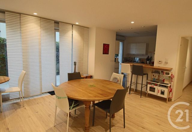 Afficher la photo en grand Appartement F4 à vendre - 4 pièces - 87.04 m2 - TRAPPES - 78 - ILE-DE-FRANCE - Century 21 Asf Immo