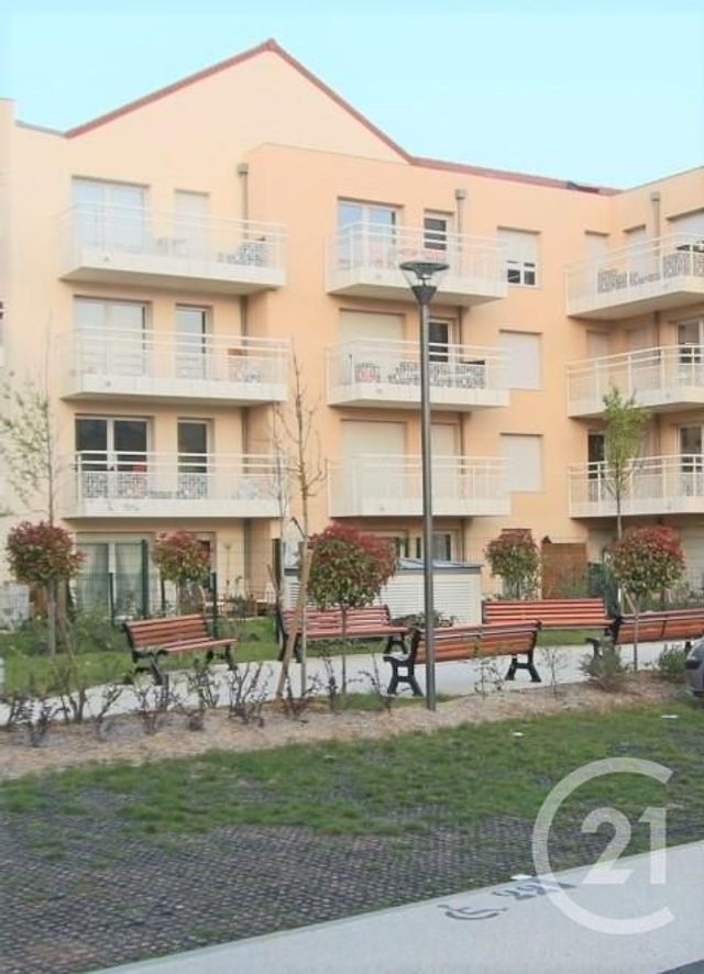 Afficher la photo en grand Appartement F3 à vendre - 3 pièces - 57.01 m2 - TRAPPES - 78 - ILE-DE-FRANCE - Century 21 Asf Immo