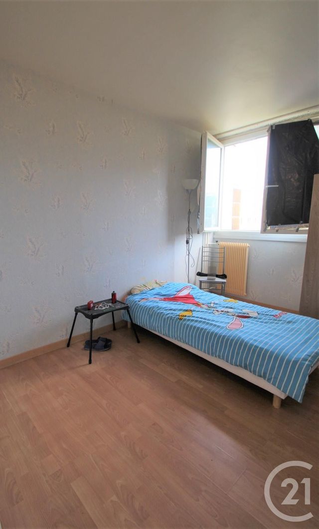 Afficher la photo en grand Appartement T4 à vendre - 4 pièces - 76.0 m2 - TRAPPES - 78 - ILE-DE-FRANCE - Century 21 Asf Immo