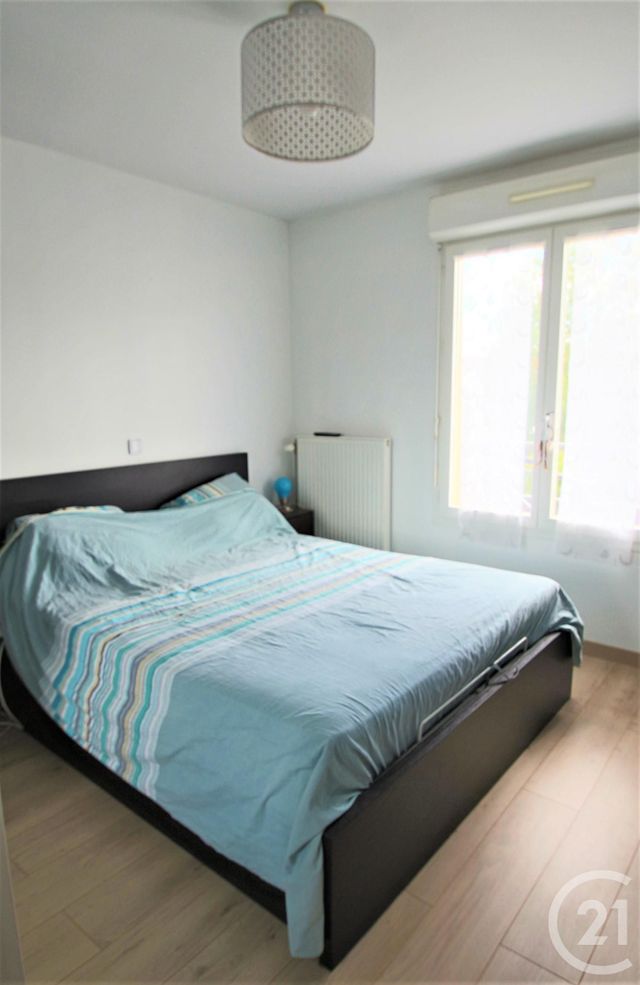 Afficher la photo en grand Appartement F4 à vendre - 4 pièces - 77.1 m2 - TRAPPES - 78 - ILE-DE-FRANCE - Century 21 Asf Immo