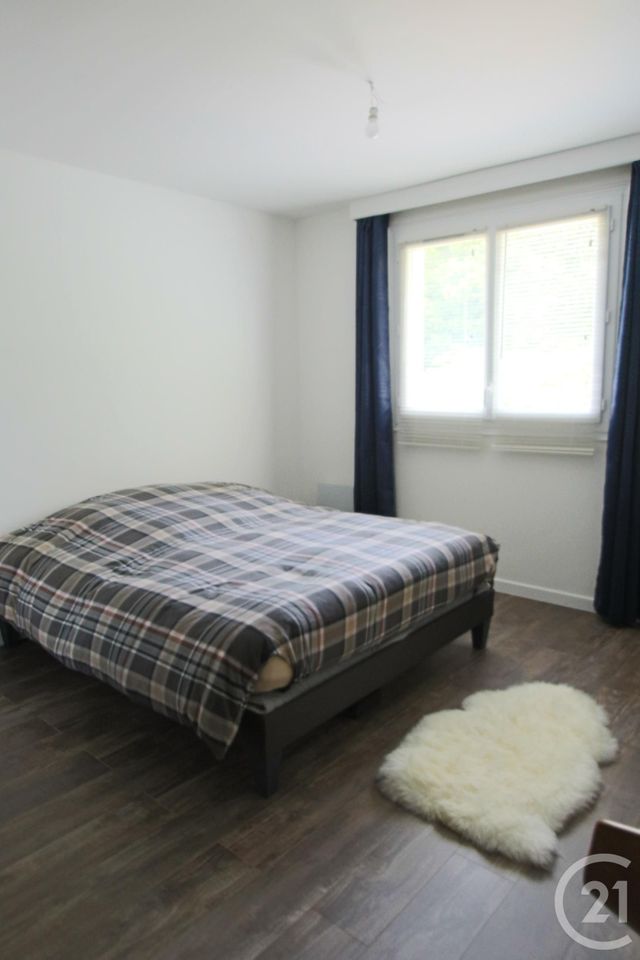 Afficher la photo en grand Appartement F3 à vendre - 3 pièces - 71.0 m2 - TRAPPES - 78 - ILE-DE-FRANCE - Century 21 Asf Immo