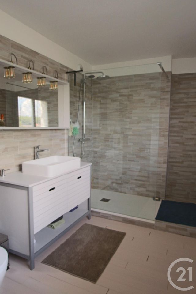 Afficher la photo en grand Appartement F3 à vendre - 3 pièces - 71.0 m2 - TRAPPES - 78 - ILE-DE-FRANCE - Century 21 Asf Immo