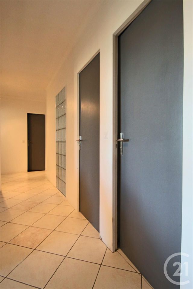 Appartement F5 à vendre - 5 pièces - 110.0 m2 - LA VERRIERE - 78 - ILE-DE-FRANCE - Century 21 Asf Immo Appartement F5 à vendre - 5 pièces - 110.0 m2 - LA VERRIERE - 78 - ILE-DE-FRANCE - Century 21 Asf Immo