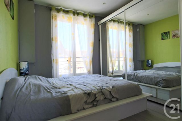 Afficher la photo en grand Appartement F2 à vendre - 2 pièces - 29.75 m2 - TRAPPES - 78 - ILE-DE-FRANCE - Century 21 Asf Immo