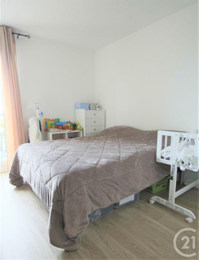 Appartement F2 à vendre - 2 pièces - 40.0 m2 - TRAPPES - 78 - ILE-DE-FRANCE - Century 21 Asf Immo Appartement F2 à vendre - 2 pièces - 40.0 m2 - TRAPPES - 78 - ILE-DE-FRANCE - Century 21 Asf Immo