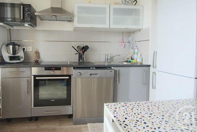 Appartement F2 à vendre - 2 pièces - 40.0 m2 - TRAPPES - 78 - ILE-DE-FRANCE - Century 21 Asf Immo Appartement F2 à vendre - 2 pièces - 40.0 m2 - TRAPPES - 78 - ILE-DE-FRANCE - Century 21 Asf Immo