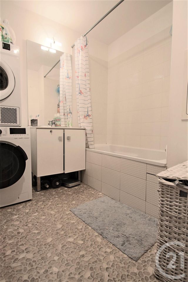 Appartement F3 à vendre - 3 pièces - 53.47 m2 - TRAPPES - 78 - ILE-DE-FRANCE - Century 21 Asf Immo Appartement F3 à vendre - 3 pièces - 53.47 m2 - TRAPPES - 78 - ILE-DE-FRANCE - Century 21 Asf Immo