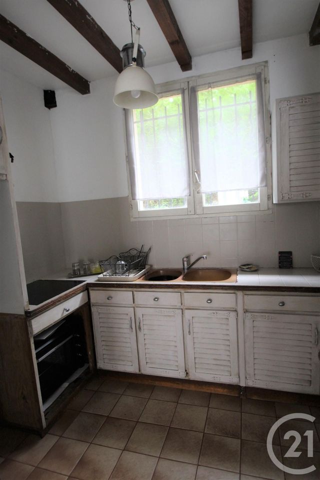 Afficher la photo en grand Appartement F4 à vendre - 4 pièces - 78.97 m2 - TRAPPES - 78 - ILE-DE-FRANCE - Century 21 Asf Immo