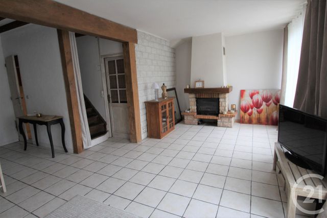 Afficher la photo en grand Appartement F4 à vendre - 4 pièces - 78.97 m2 - TRAPPES - 78 - ILE-DE-FRANCE - Century 21 Asf Immo