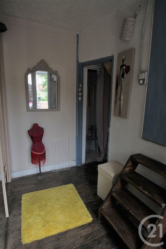Afficher la photo en grand Appartement F4 à vendre - 4 pièces - 78.97 m2 - TRAPPES - 78 - ILE-DE-FRANCE - Century 21 Asf Immo
