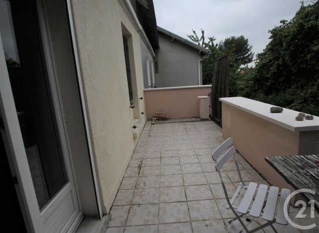 Afficher la photo en grand Appartement F4 à vendre - 4 pièces - 78.97 m2 - TRAPPES - 78 - ILE-DE-FRANCE - Century 21 Asf Immo