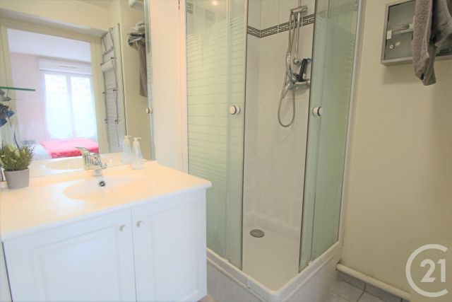 Appartement F1 à vendre - 1 pièce - 28.11 m2 - TRAPPES - 78 - ILE-DE-FRANCE - Century 21 Asf Immo Appartement F1 à vendre - 1 pièce - 28.11 m2 - TRAPPES - 78 - ILE-DE-FRANCE - Century 21 Asf Immo