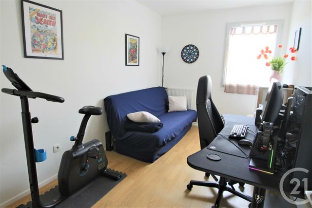 Appartement T4 à vendre - 4 pièces - 80.0 m2 - TRAPPES - 78 - ILE-DE-FRANCE - Century 21 Asf Immo Appartement T4 à vendre - 4 pièces - 80.0 m2 - TRAPPES - 78 - ILE-DE-FRANCE - Century 21 Asf Immo