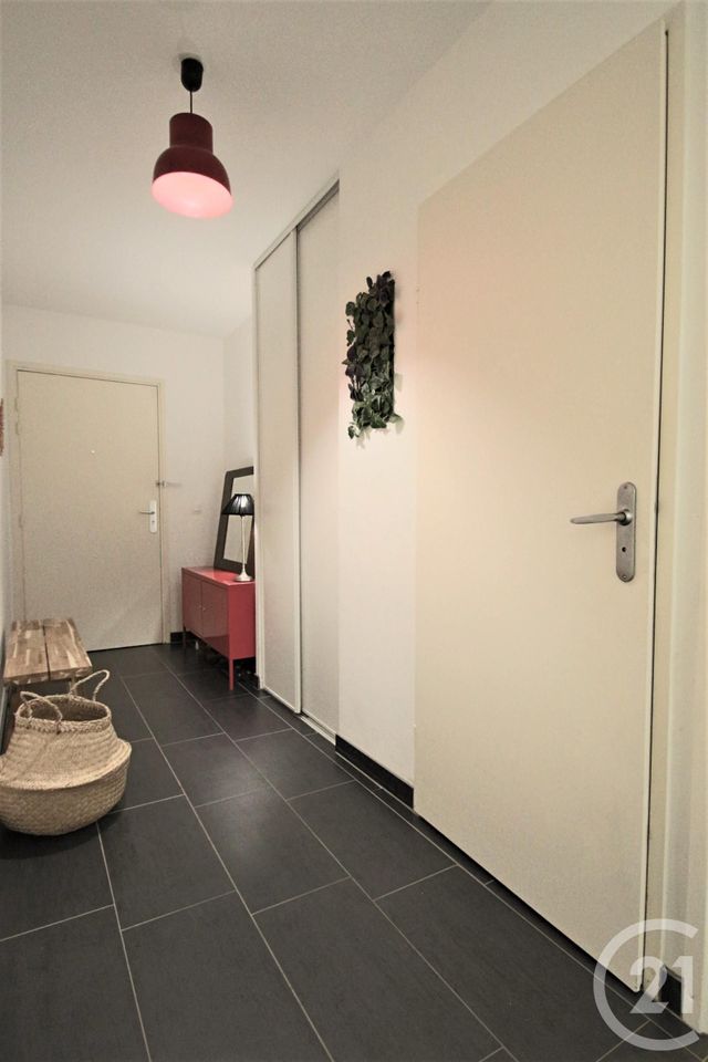 Appartement T4 à vendre - 4 pièces - 80.0 m2 - TRAPPES - 78 - ILE-DE-FRANCE - Century 21 Asf Immo Appartement T4 à vendre - 4 pièces - 80.0 m2 - TRAPPES - 78 - ILE-DE-FRANCE - Century 21 Asf Immo