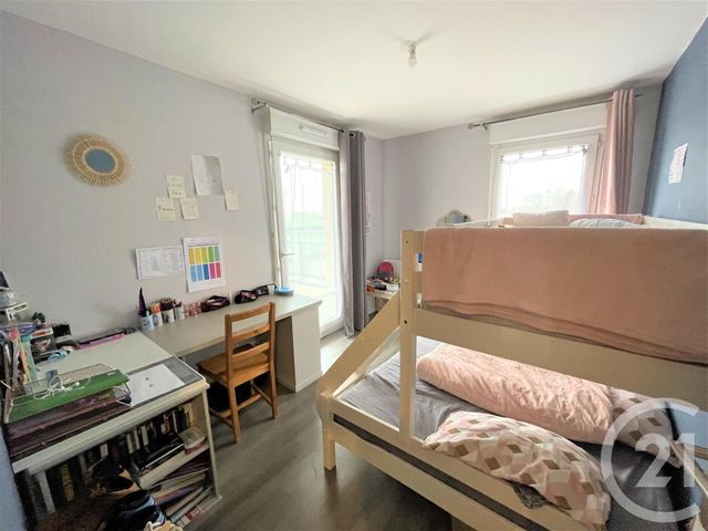Appartement F4 à vendre - 4 pièces - 78.0 m2 - TRAPPES - 78 - ILE-DE-FRANCE - Century 21 Asf Immo Appartement F4 à vendre - 4 pièces - 78.0 m2 - TRAPPES - 78 - ILE-DE-FRANCE - Century 21 Asf Immo