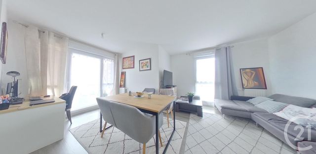 Appartement F4 à vendre - 4 pièces - 78.0 m2 - TRAPPES - 78 - ILE-DE-FRANCE - Century 21 Asf Immo Appartement F4 à vendre - 4 pièces - 78.0 m2 - TRAPPES - 78 - ILE-DE-FRANCE - Century 21 Asf Immo
