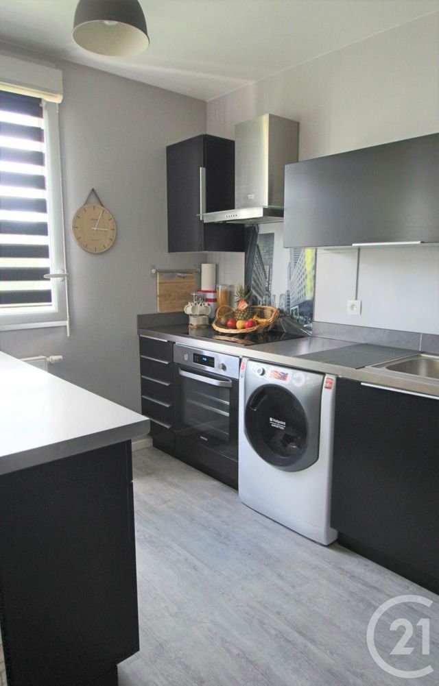 Appartement F3 à vendre - 3 pièces - 66.02 m2 - TRAPPES - 78 - ILE-DE-FRANCE - Century 21 Asf Immo Appartement F3 à vendre - 3 pièces - 66.02 m2 - TRAPPES - 78 - ILE-DE-FRANCE - Century 21 Asf Immo