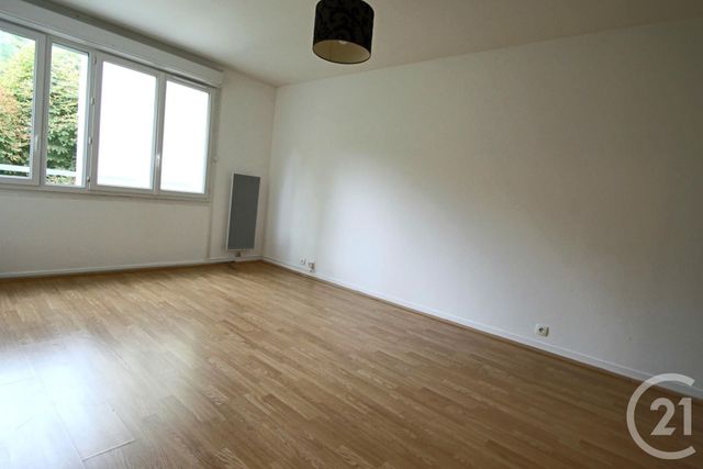 Afficher la photo en grand Appartement F4 à louer - 4 pièces - 77.43 m2 - TRAPPES - 78 - ILE-DE-FRANCE - Century 21 Asf Immo