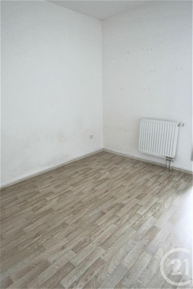 Afficher la photo en grand Appartement F3 à vendre - 3 pièces - 65.0 m2 - TRAPPES - 78 - ILE-DE-FRANCE - Century 21 Asf Immo