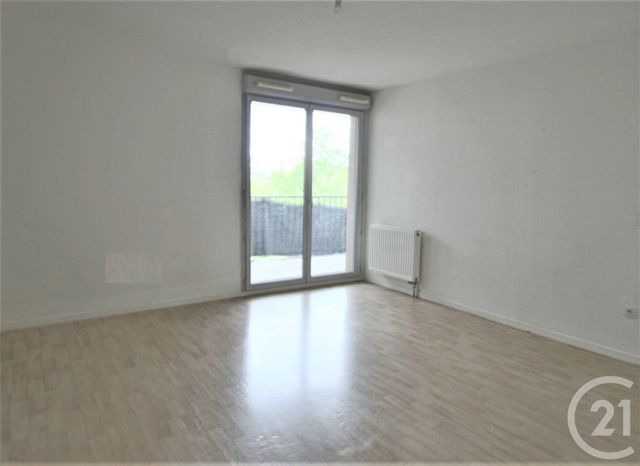 Afficher la photo en grand Appartement F3 à vendre - 3 pièces - 65.0 m2 - TRAPPES - 78 - ILE-DE-FRANCE - Century 21 Asf Immo