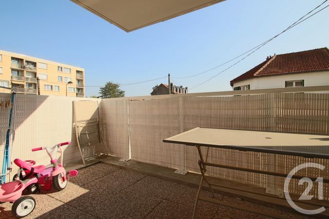 Afficher la photo en grand Appartement F3 à vendre - 3 pièces - 64.0 m2 - TRAPPES - 78 - ILE-DE-FRANCE - Century 21 Asf Immo