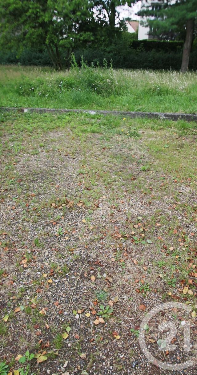 Afficher la photo en grand parking à vendre - 10.0 m2 - TRAPPES - 78 - ILE-DE-FRANCE - Century 21 Asf Immo