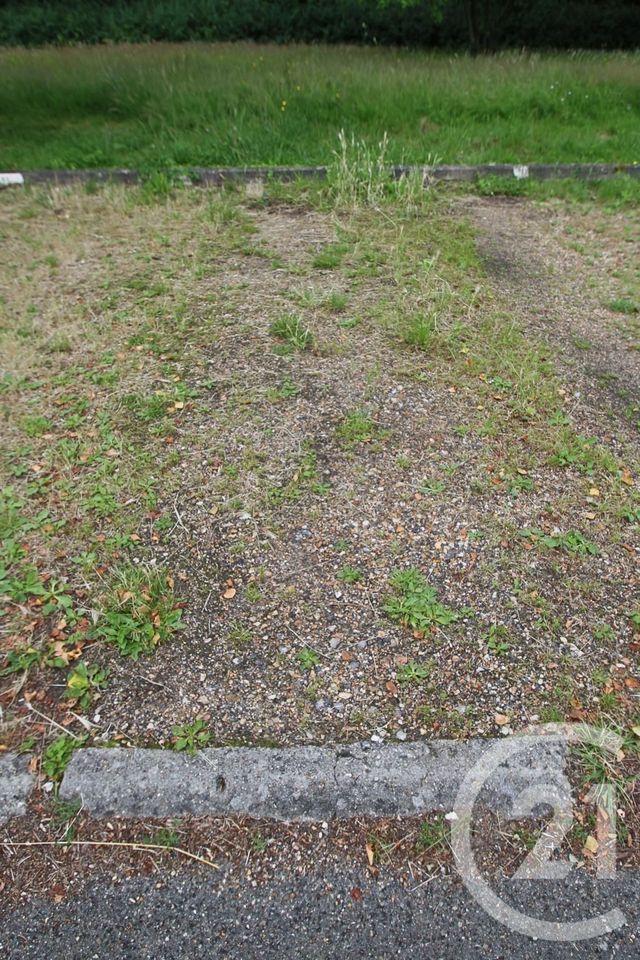 Afficher la photo en grand parking à vendre - 10.0 m2 - TRAPPES - 78 - ILE-DE-FRANCE - Century 21 Asf Immo