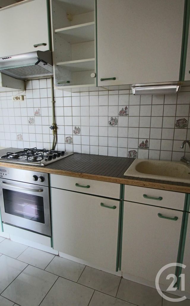 Afficher la photo en grand Appartement F3 à louer - 3 pièces - 67.06 m2 - TRAPPES - 78 - ILE-DE-FRANCE - Century 21 Asf Immo