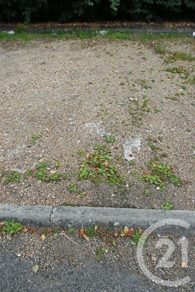 Afficher la photo en grand parking à vendre - 10.0 m2 - TRAPPES - 78 - ILE-DE-FRANCE - Century 21 Asf Immo