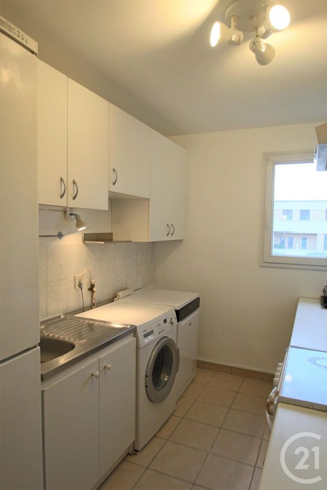Afficher la photo en grand Appartement F3 à louer - 3 pièces - 55.0 m2 - TRAPPES - 78 - ILE-DE-FRANCE - Century 21 Asf Immo