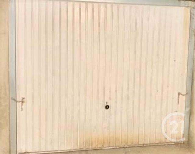 Afficher la photo en grand parking à vendre - 12.0 m2 - TRAPPES - 78 - ILE-DE-FRANCE - Century 21 Asf Immo