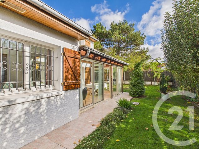 maison à vendre - 5 pièces - 123.0 m2 - TRAPPES - 78 - ILE-DE-FRANCE - Century 21 Asf Immo