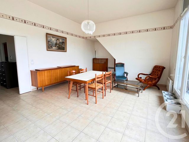 Appartement F5 à vendre - 5 pièces - 110.0 m2 - TRAPPES - 78 - ILE-DE-FRANCE - Century 21 Asf Immo