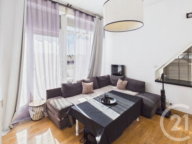 Appartement T5 à vendre - 5 pièces - 106.39 m2 - TRAPPES - 78 - ILE-DE-FRANCE - Century 21 Asf Immo