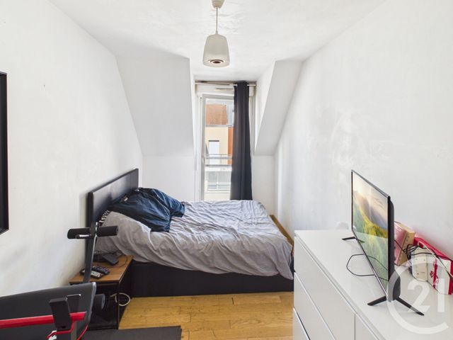 Appartement T5 à vendre - 5 pièces - 106.39 m2 - TRAPPES - 78 - ILE-DE-FRANCE - Century 21 Asf Immo