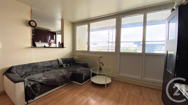 Appartement F4 à vendre - 4 pièces - 77.0 m2 - TRAPPES - 78 - ILE-DE-FRANCE - Century 21 Asf Immo